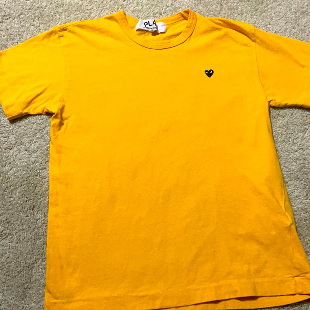 CDG Tshirt Size M